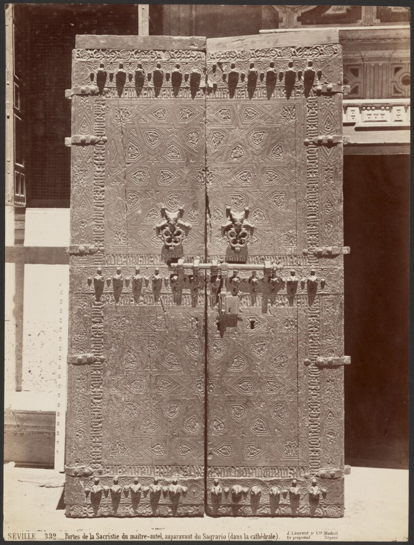 [Doors of the Sacristy, Cathedral, Seville (Portes de la Sacristie du maitre - autel auparavant du Sagrario dans la cathedrale)]
