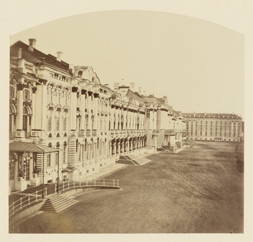 Palais de Tsarskoe-Selo, Facade sur la Cour d'Honneur