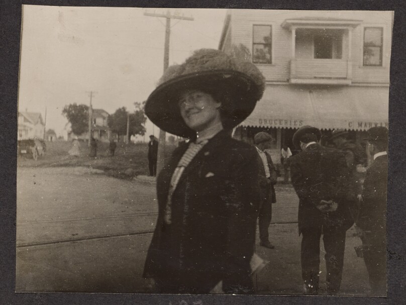[Woman in a hat]