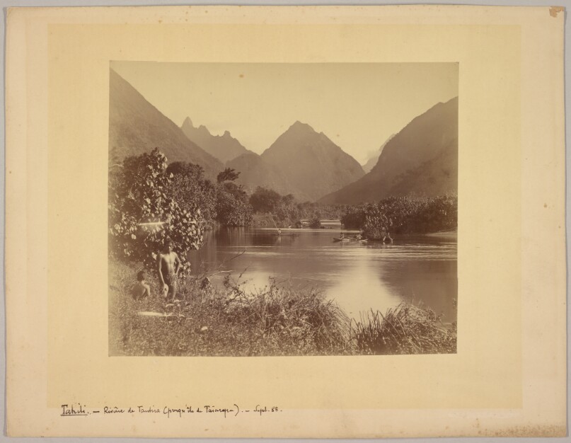 Tahiti. Rivière de Taubira (presquîle de Taïarapu).