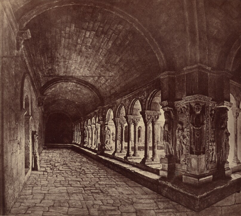Arles. Cloître St Trophime.