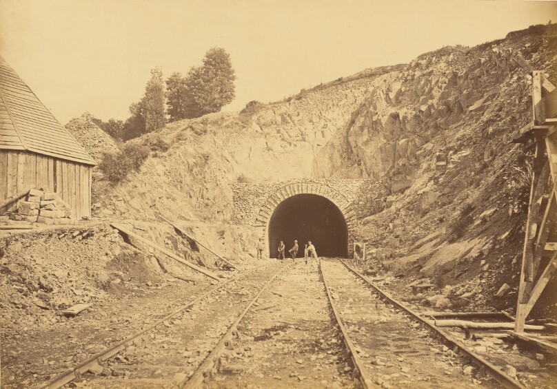 Entrée du Souterrain de Sauvage, Côté de Paris