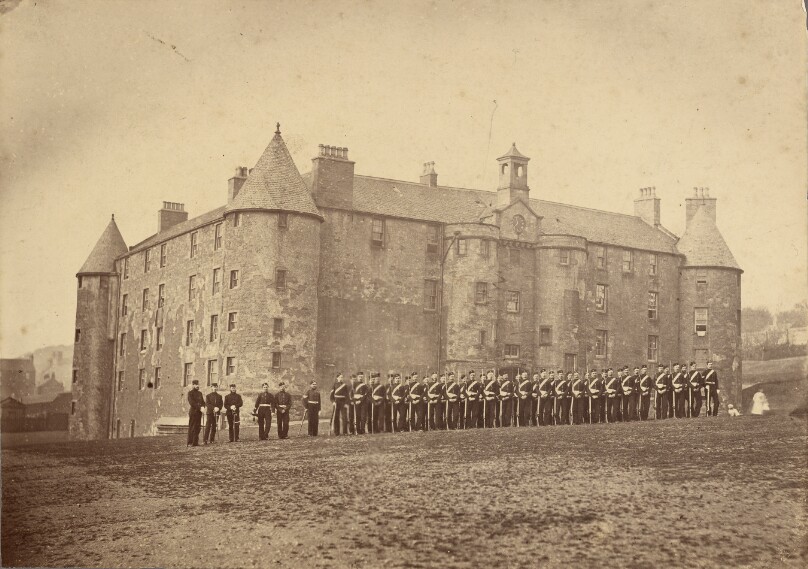 [Military in front of chateau]