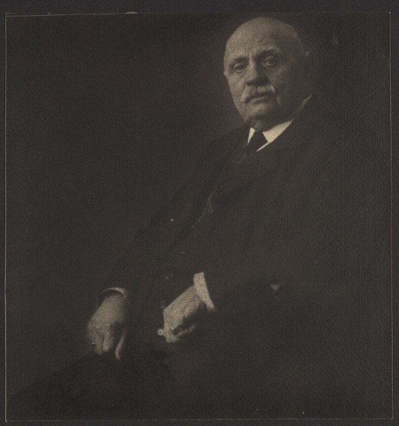 [Portrait of an old man]