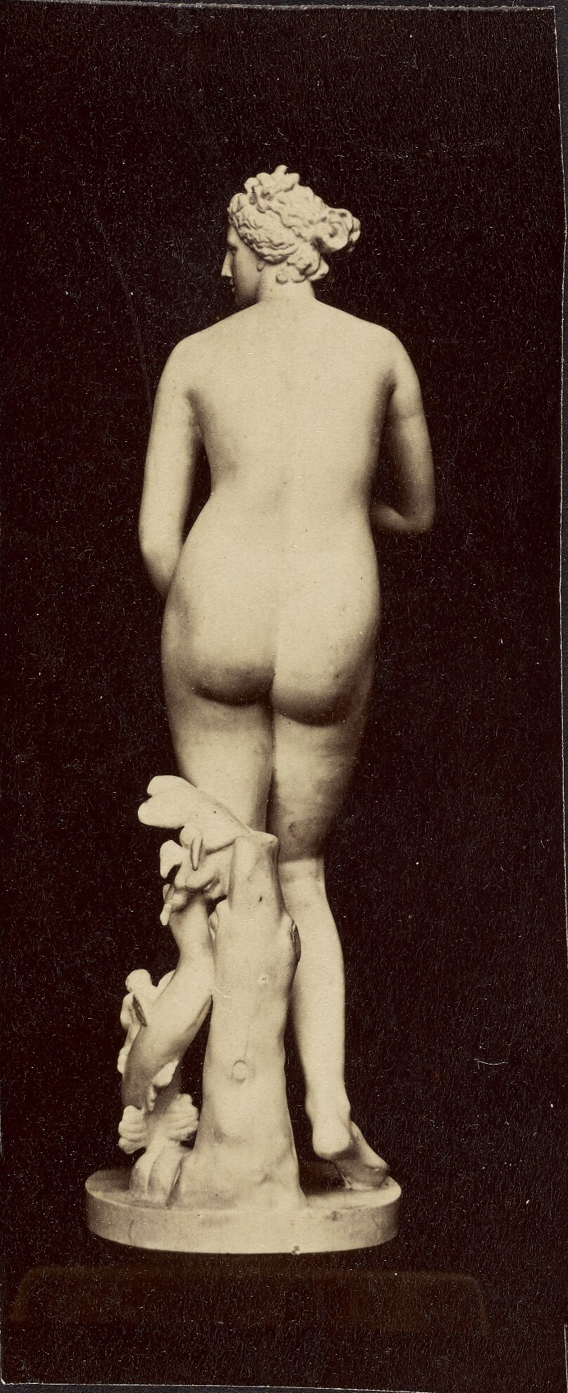 [Statue of nude female figure]