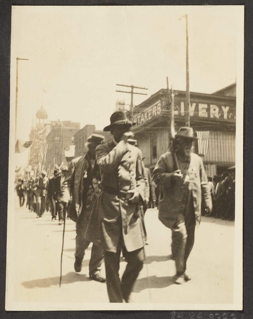 [Group of Men with Rifles]