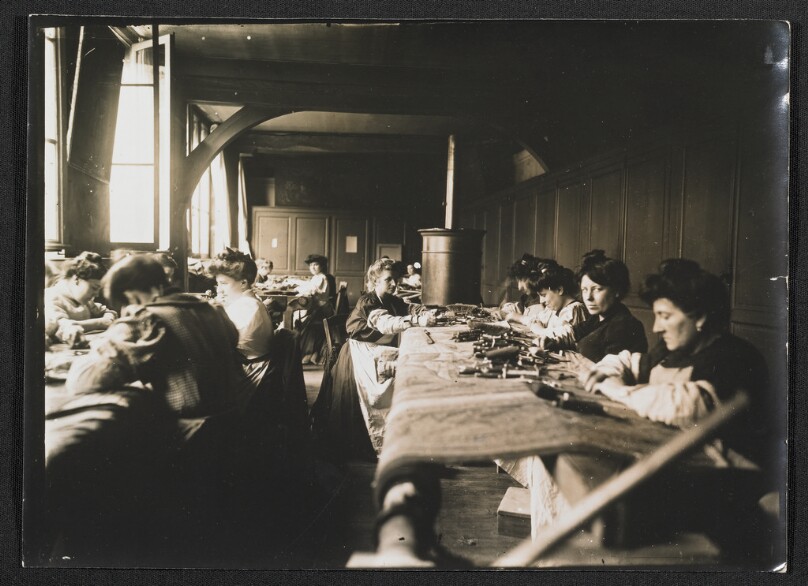 [Manufacture des Gobelins. Grand atelier des réparations des grands tapis.]