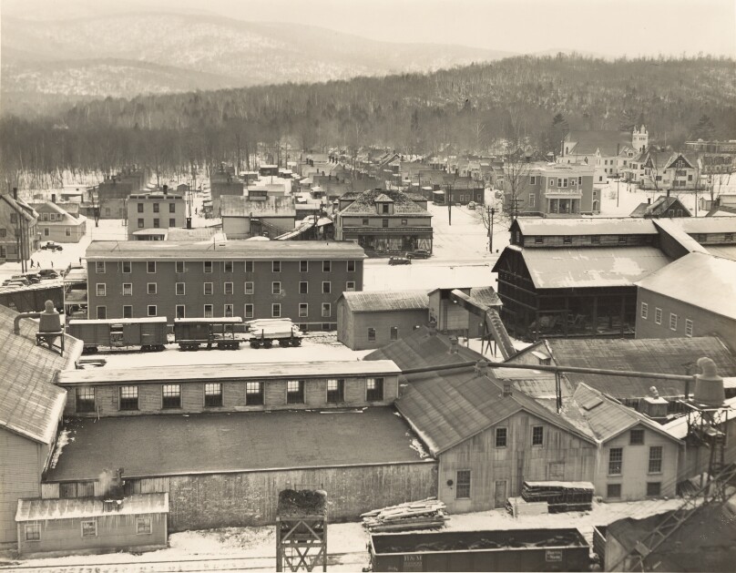 Company Paper Mill Town, New Hampshire