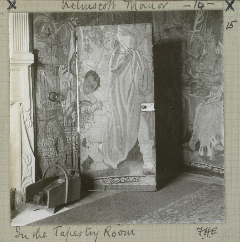 Kelmscott Manor. In the Tapestry Room.