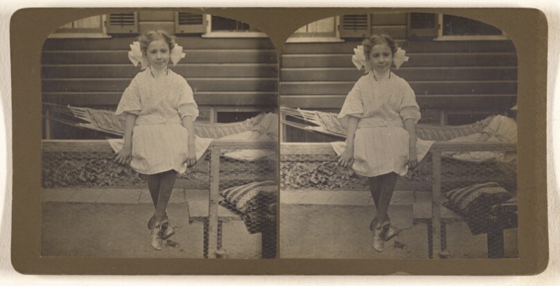 [Mildred E. Wendt in yard, 427 1st St., Albany, N.Y.]