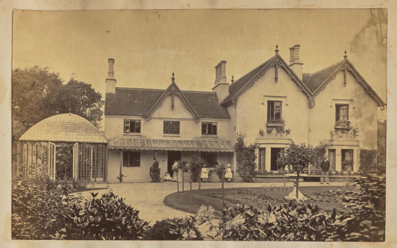 [Large house]