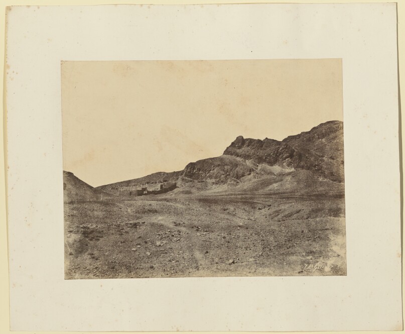 [Montagne de Thèbes]