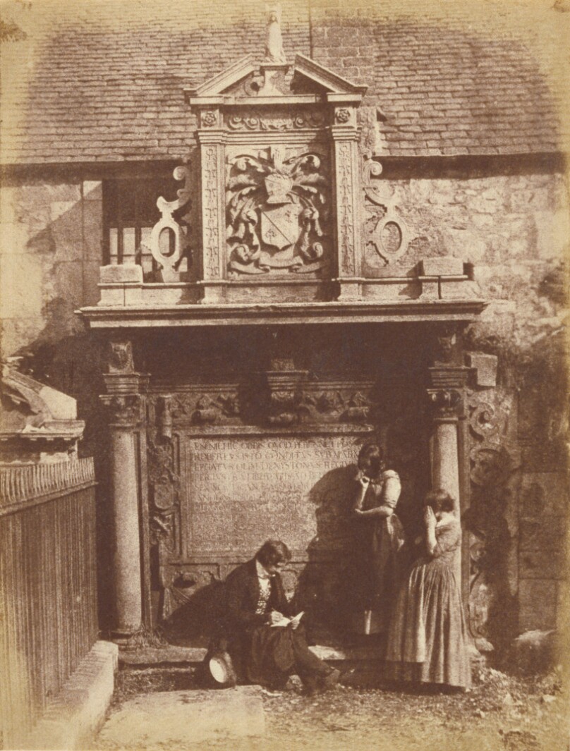 [Greyfriars' Churchyard, the Dennistoun Monument with D. O. Hill and His Nieces]