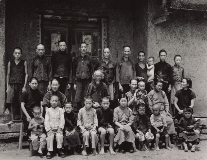 Fang Family near Lung Chuan-I, China (2005.49.40)