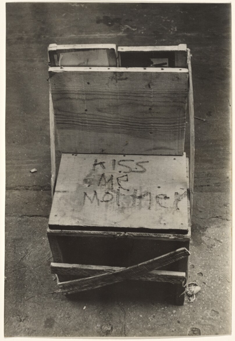 "Kiss Me Mother", New York