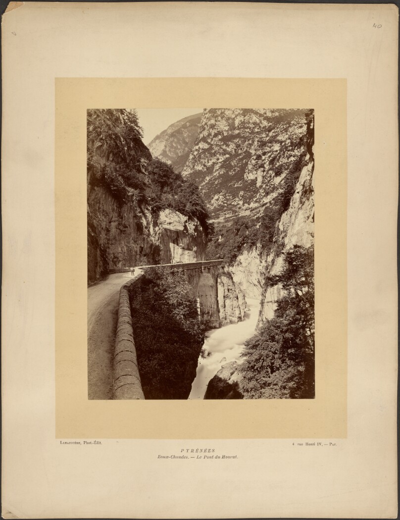 Pyrenees. Eaux-Chaudes - Le Pont du Hourat