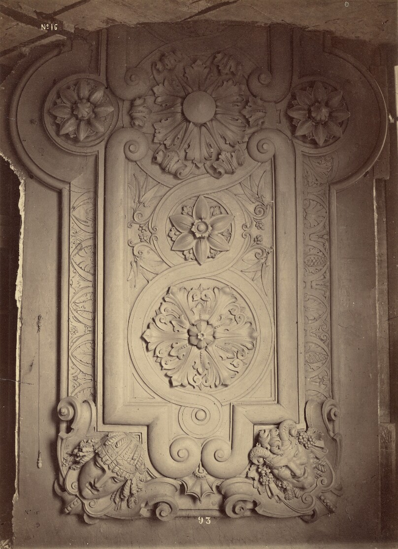 Bas-relief de la partie supérieure de la voute. Vestibule octogone.
