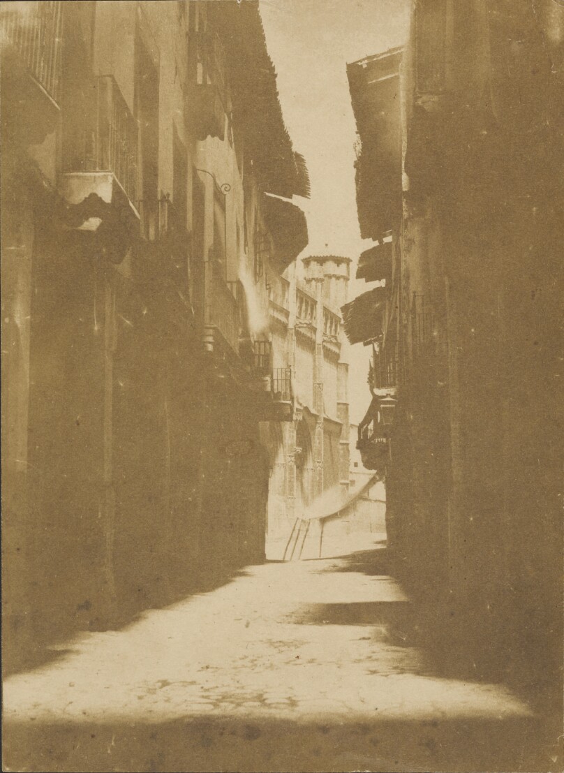 [European street]