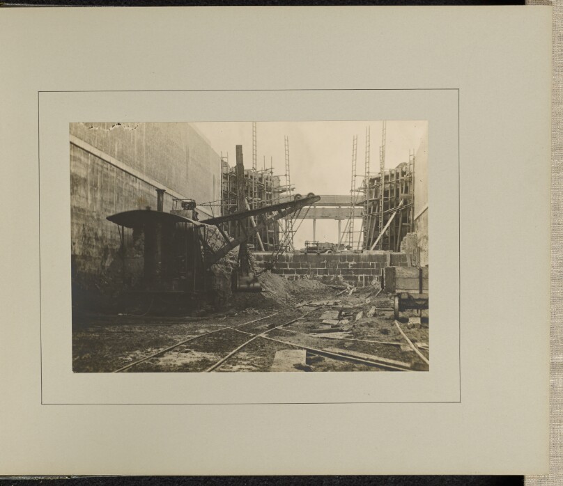 Latchford - Interior of Large Lock