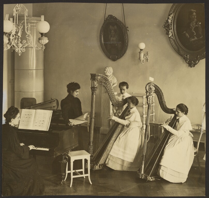 Harp Music Lesson