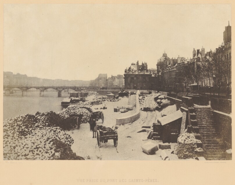 Vue prise du Pont des Saints-Pères