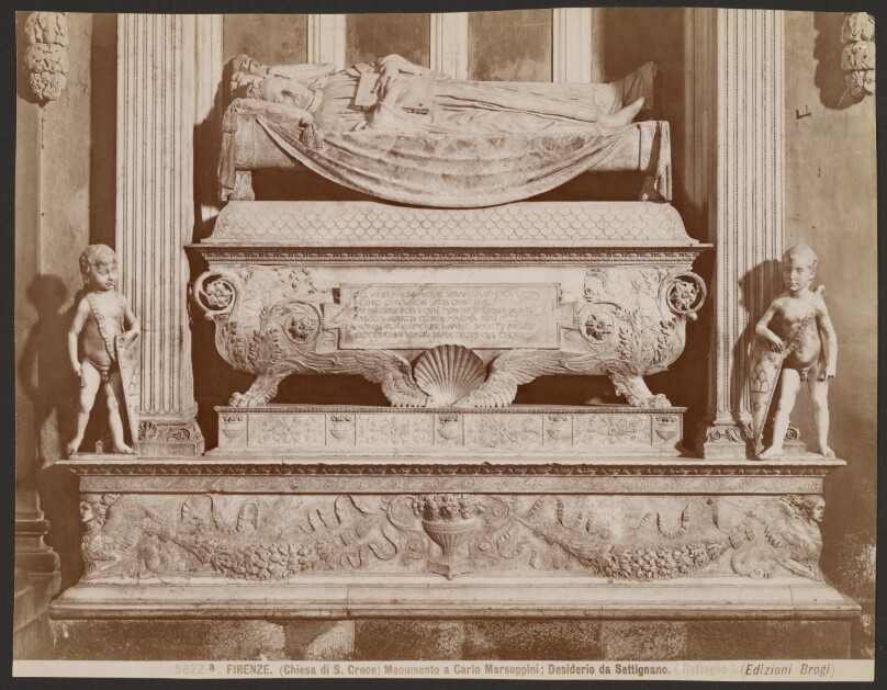 Firenze - Chiesa di S. Croce - Monumento a Carlo Marsuppini, Desiderio da Settignano (Dettaglio)