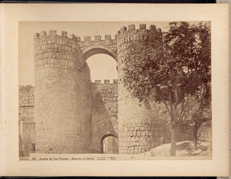 Puerta de San Vicente: Entrada de Avila