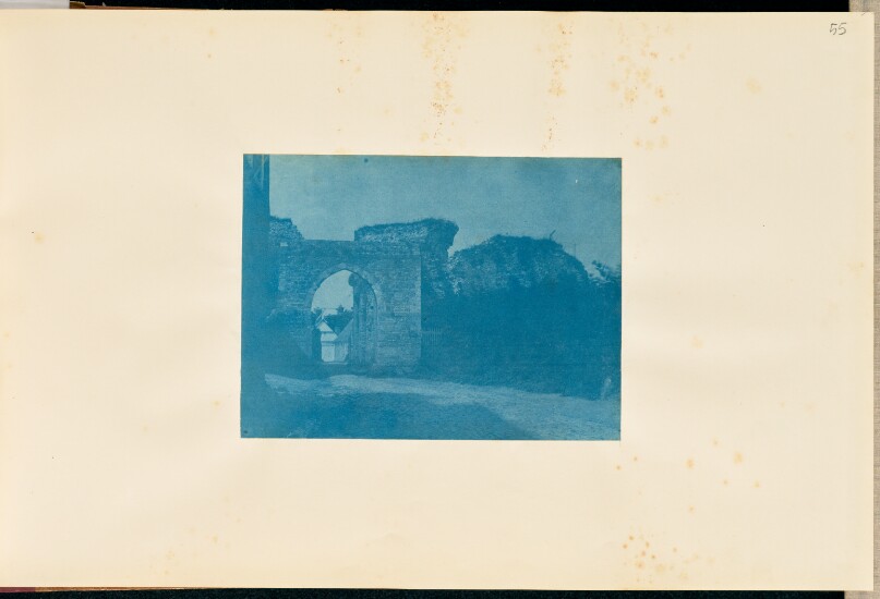 [Ruined fortification]