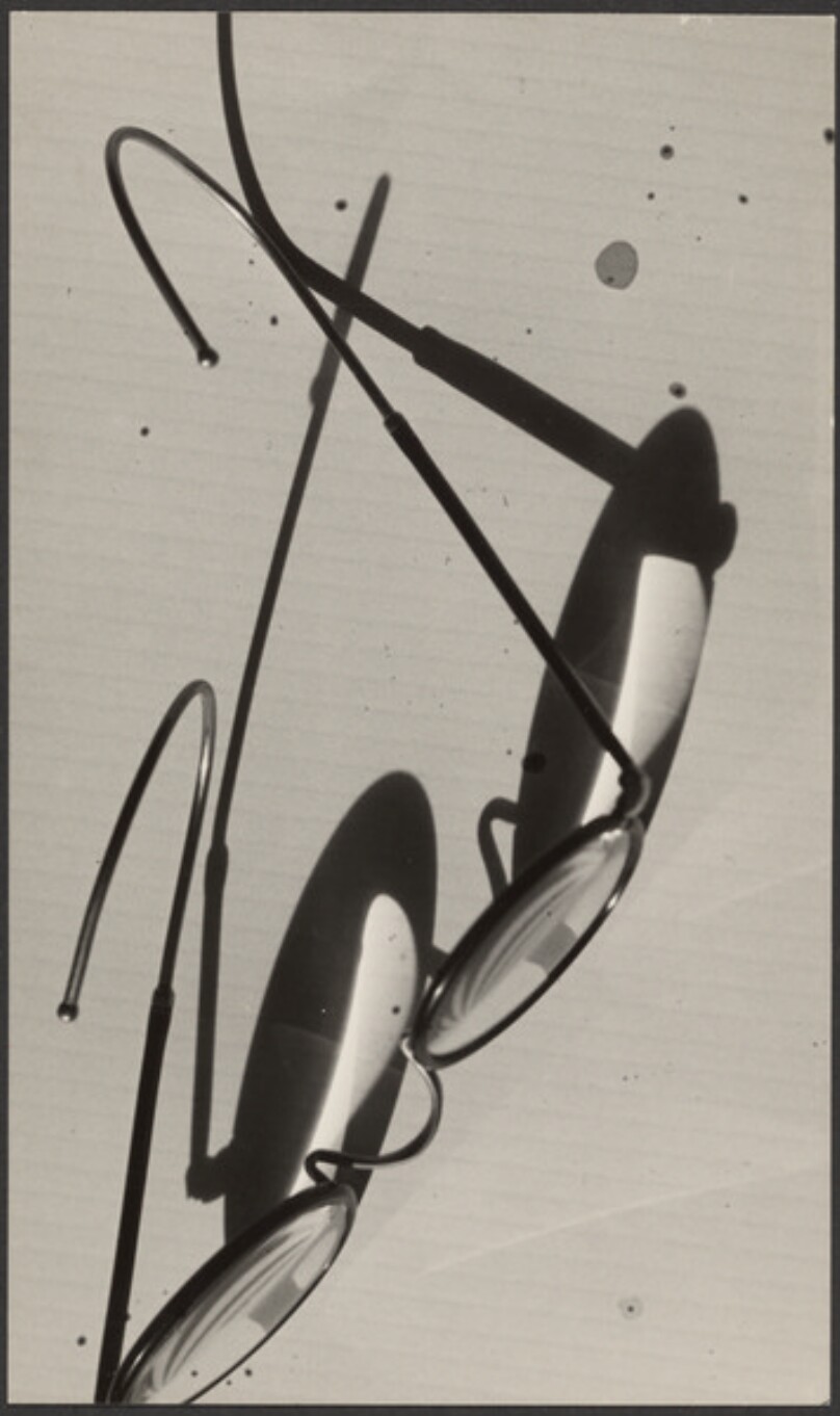 [Wire-Rimmed Eyeglasses]