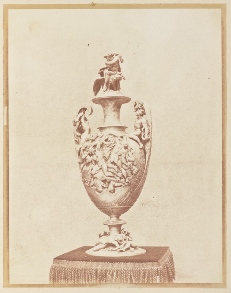 [Urn]