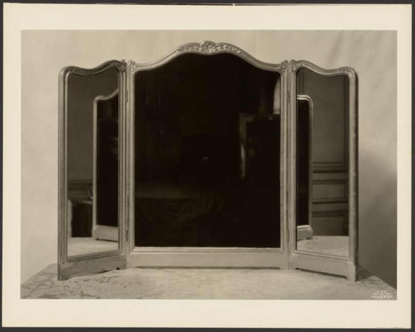 [Three part mirror]