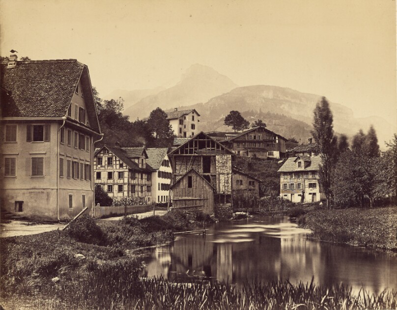 [Town between Brunnen and Bauen]