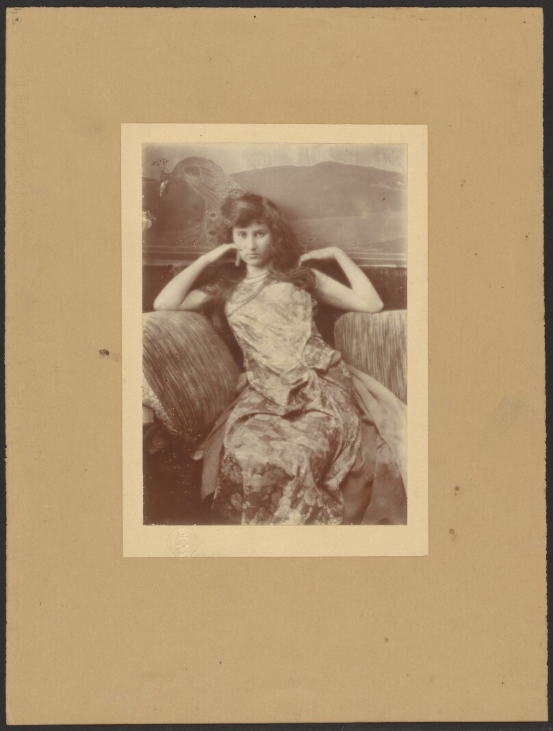 [Portrait of seated woman]