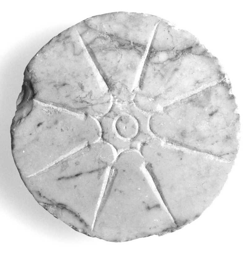Cinerarium (?) Lid