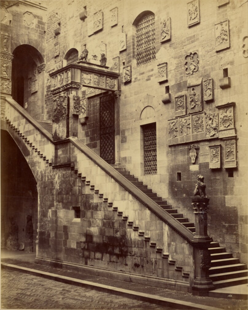 Courtyard, Palazzo del Podesta