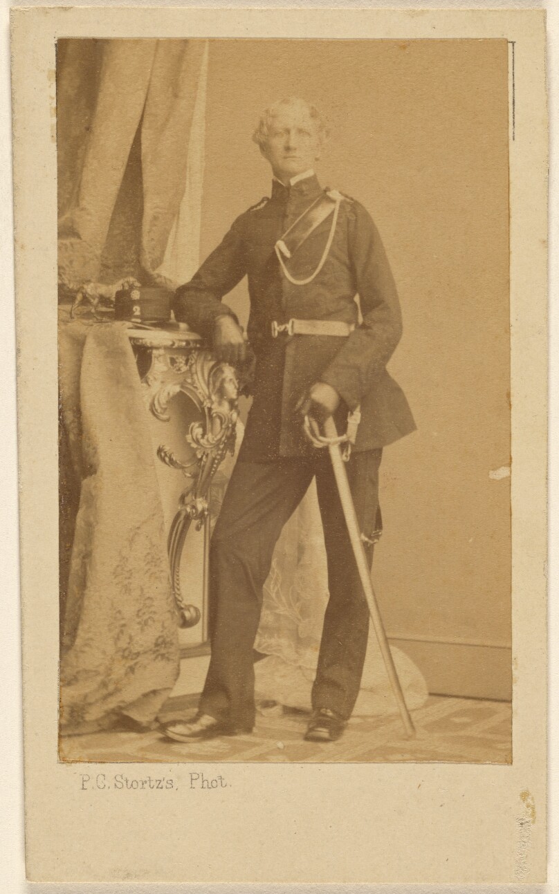 [Unidentified soldier with sword, standing]