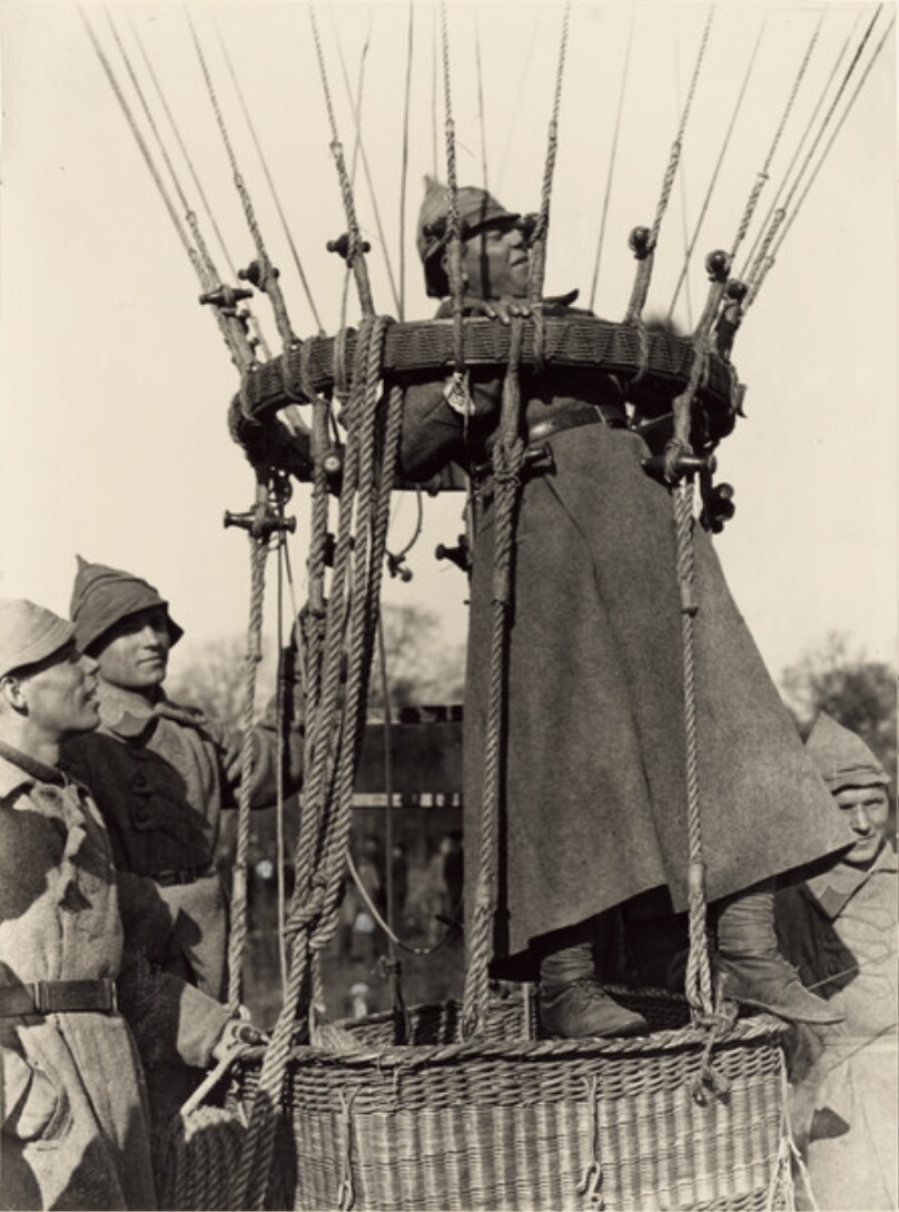 [Balloon maneuvers of the Red Army]
