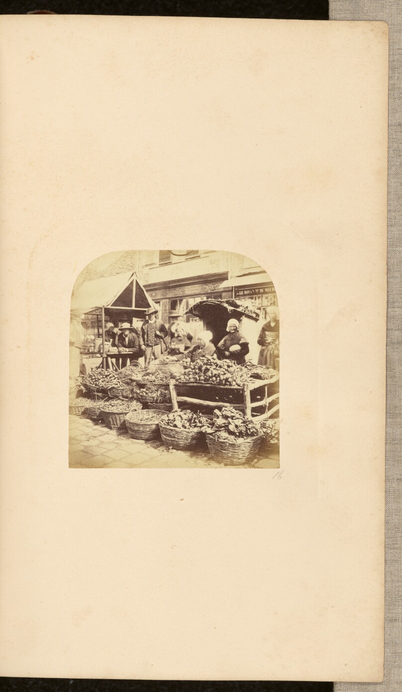 [Lannion, marketplace]