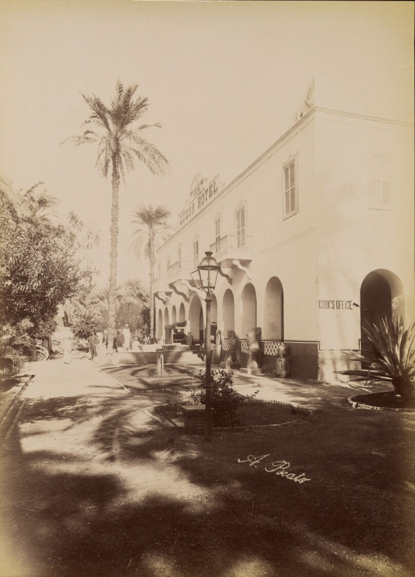 [Luxor Hotel]