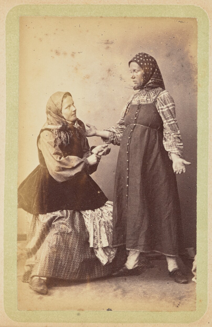 [Two women in conversation]
