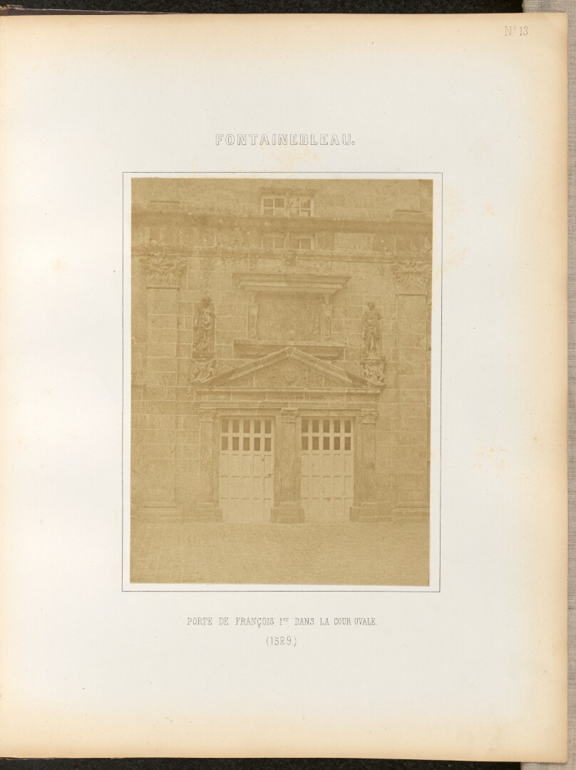 Porte de François 1er dans la Cour Ovale
