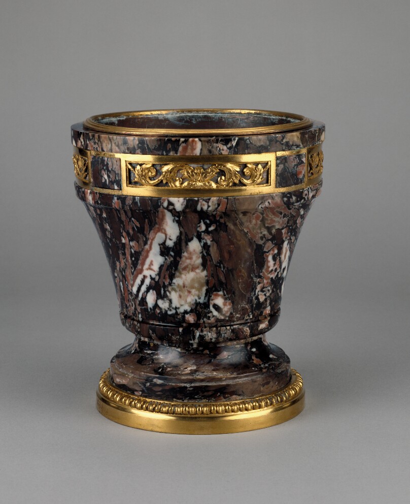 Pair of Vases (jardinières)