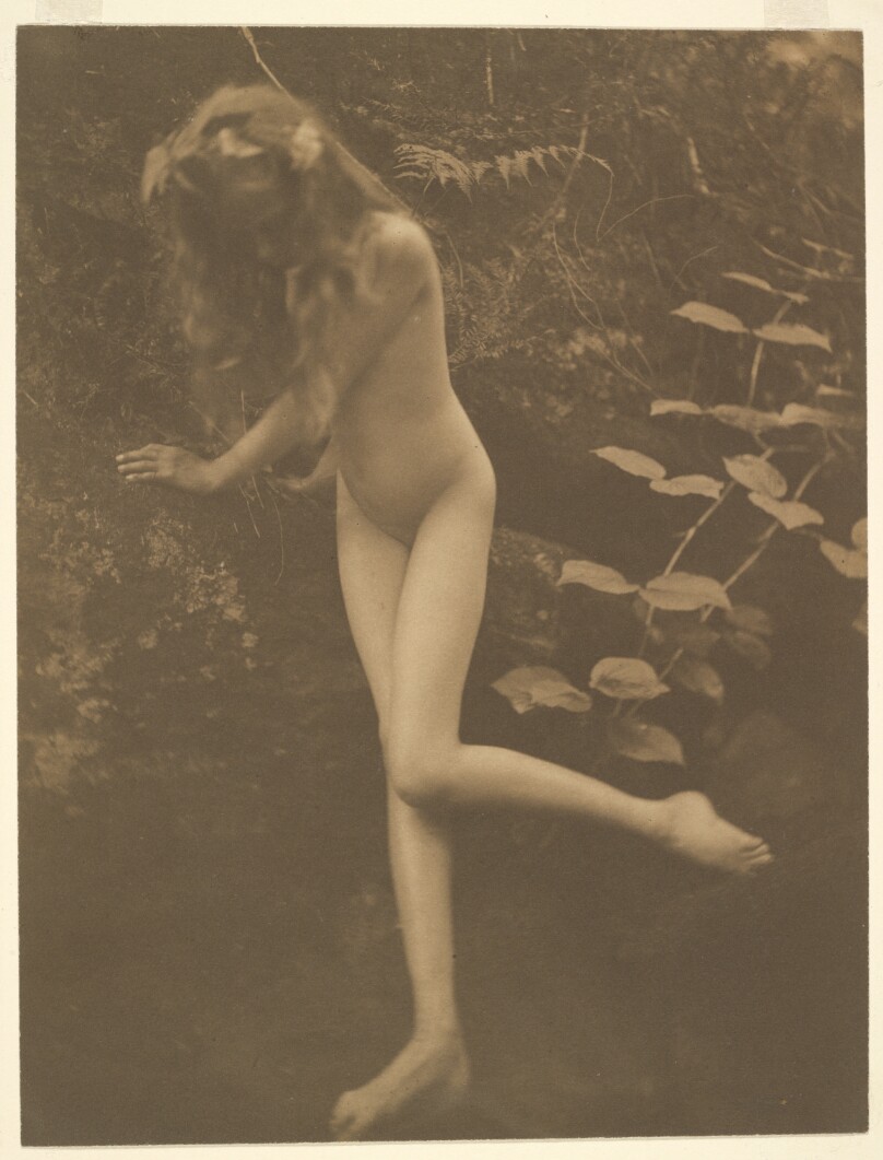 [Nude Girl]
