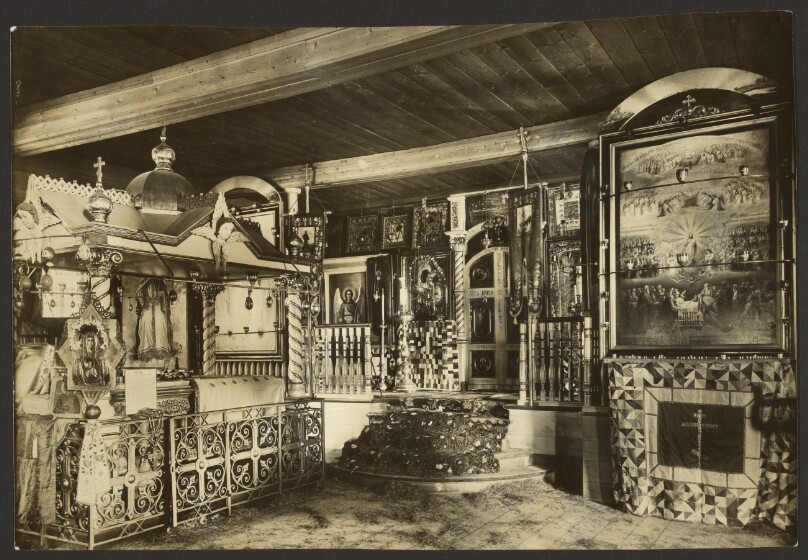 Makarusky Retreat, inside the church