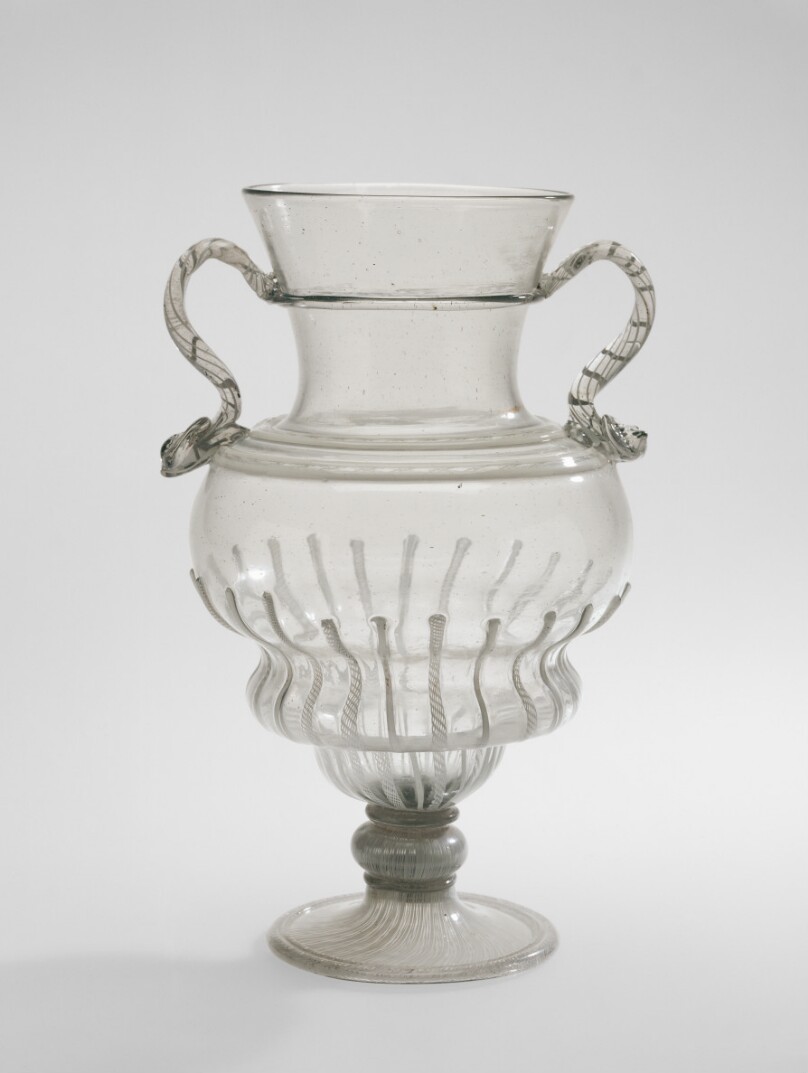 Double-Handled Filigrana Vase