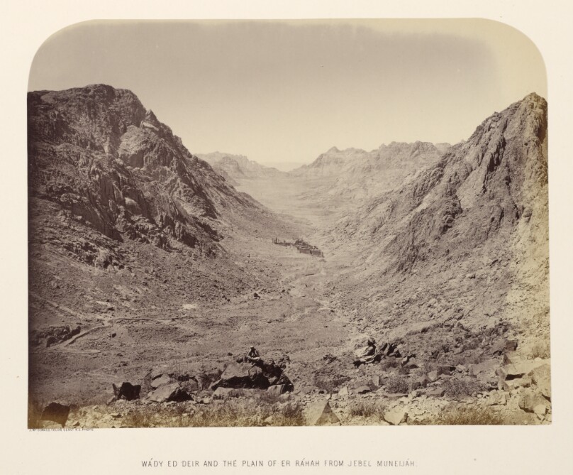 Wády Ed Deir and the Plain of Er Ráhah from Jebel Muneijáh