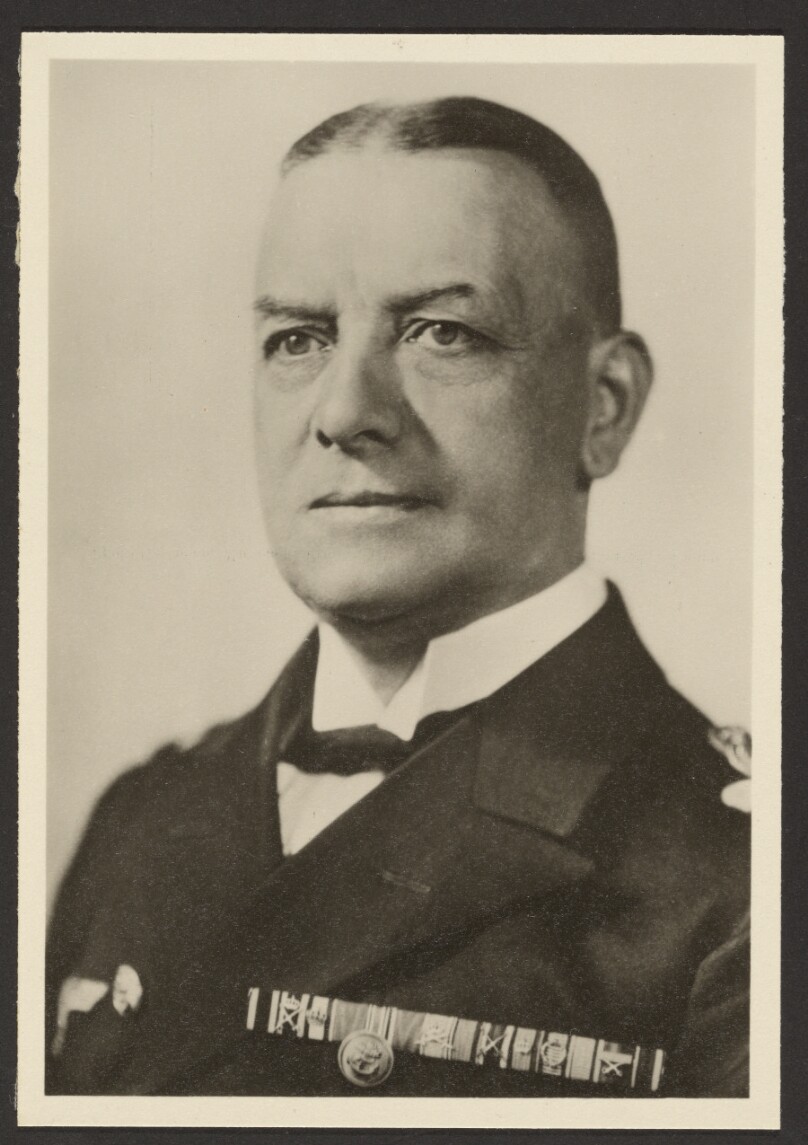 [Erich Raeder]