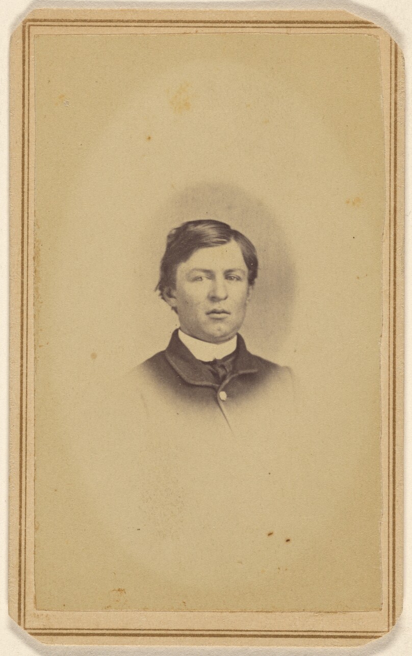 [Unidentified man, printed in vignette-style]