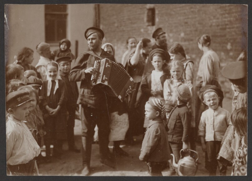 The blind musician
