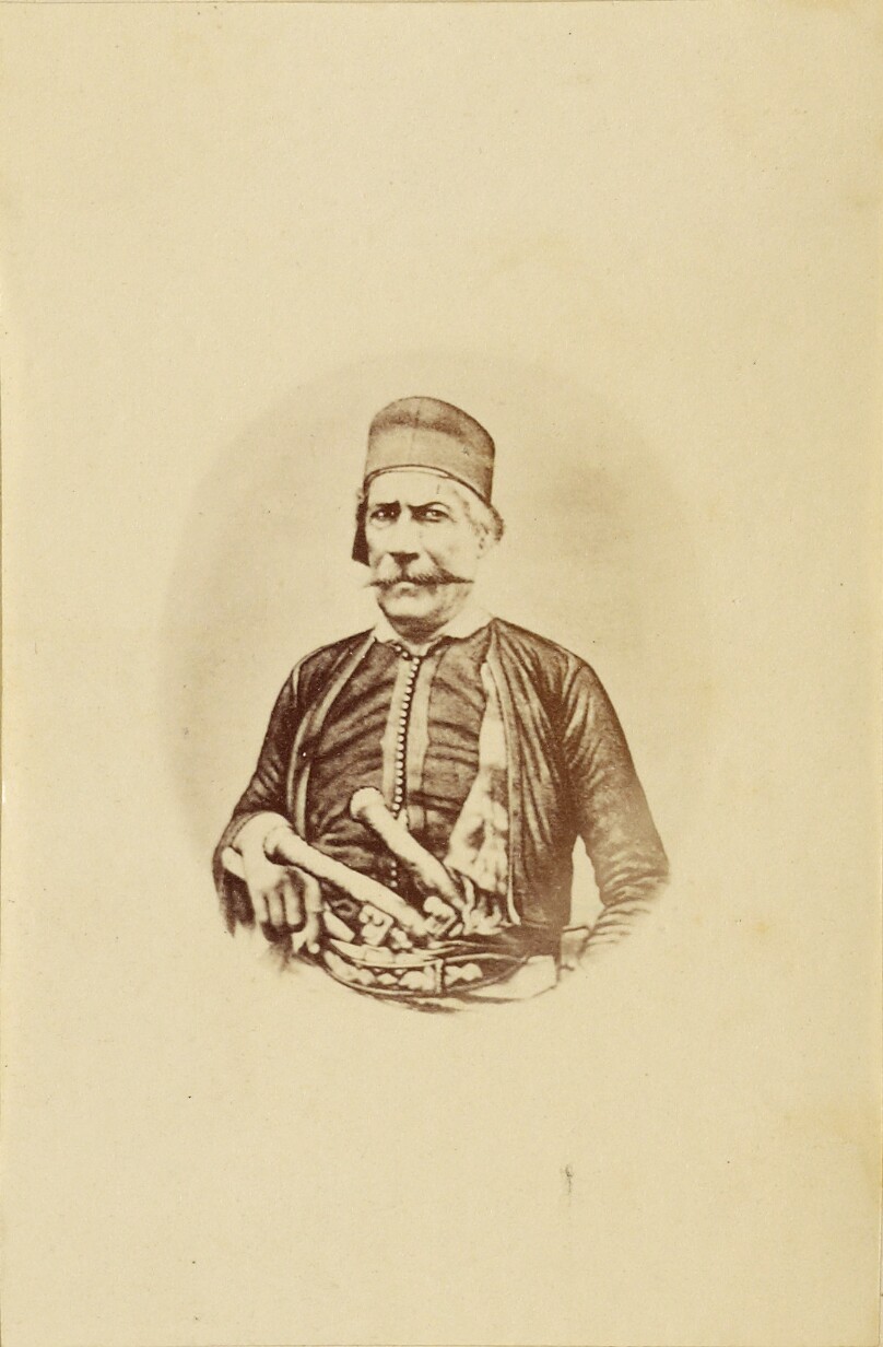 Korakas.